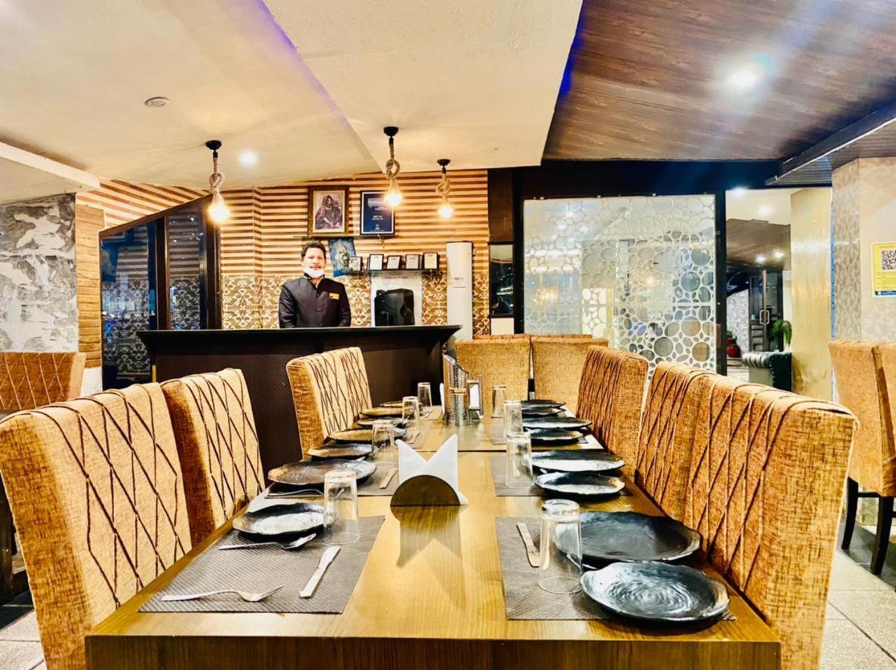 Hotel Aachman Regency With Rooftop Terrace Shimla Luaran gambar
